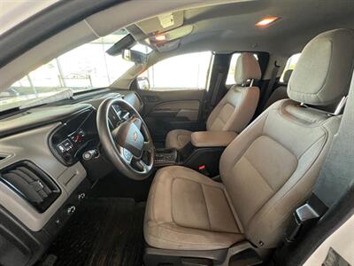 2017 Chevrolet Colorado Work Truck   - Photo 5 - Newark, IL 60541