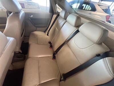 2009 Ford Focus SEL   - Photo 7 - Newark, IL 60541