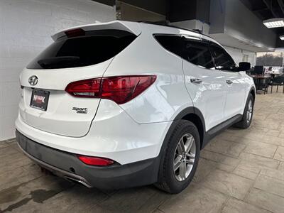 2017 Hyundai SANTA FE Sport 2.4L   - Photo 6 - Newark, IL 60541