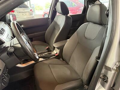 2009 Ford Focus SES   - Photo 8 - Newark, IL 60541