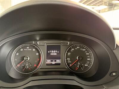 2018 Audi Q3 2.0T quattro Premium   - Photo 12 - Newark, IL 60541