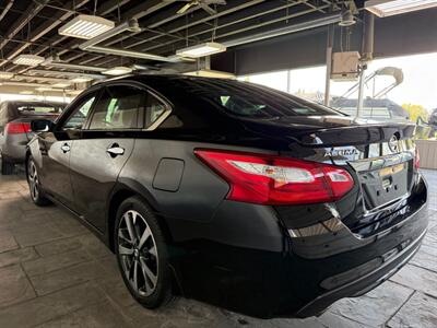 2016 Nissan Altima 2.5 SR   - Photo 3 - Newark, IL 60541