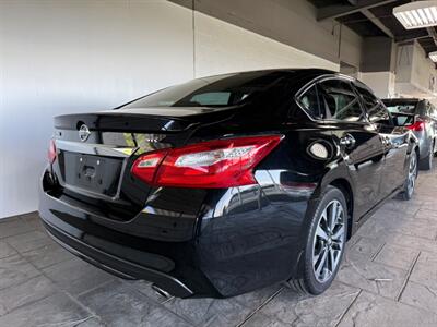 2016 Nissan Altima 2.5 SR   - Photo 4 - Newark, IL 60541
