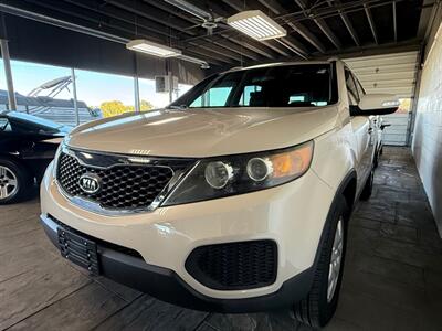 2011 Kia Sorento LX   - Photo 2 - Newark, IL 60541