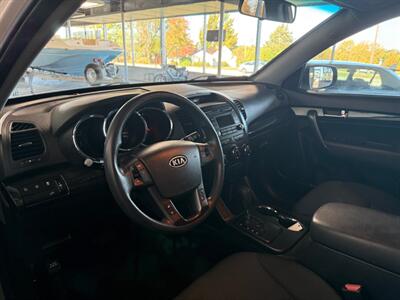 2011 Kia Sorento LX   - Photo 6 - Newark, IL 60541