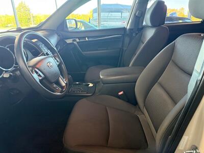2011 Kia Sorento LX   - Photo 7 - Newark, IL 60541