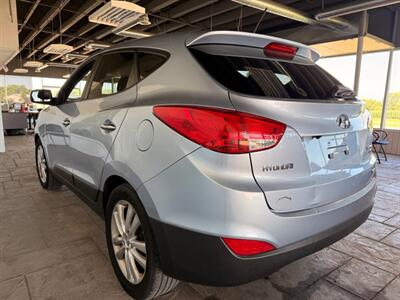 2010 Hyundai TUCSON Limited   - Photo 3 - Newark, IL 60541