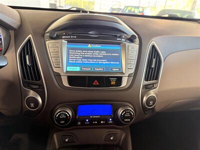 2010 Hyundai TUCSON Limited   - Photo 13 - Newark, IL 60541