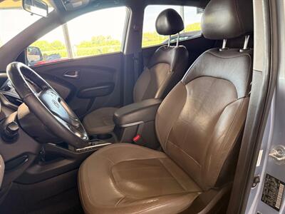 2010 Hyundai TUCSON Limited   - Photo 7 - Newark, IL 60541