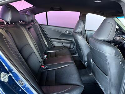 2016 Honda Accord Sport   - Photo 8 - Newark, IL 60541