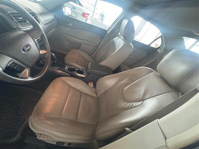 2010 Ford Fusion SEL   - Photo 6 - Newark, IL 60541