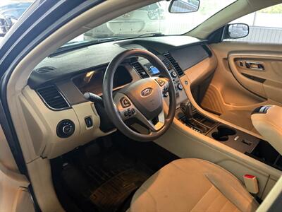 2016 Ford Taurus SE   - Photo 5 - Newark, IL 60541