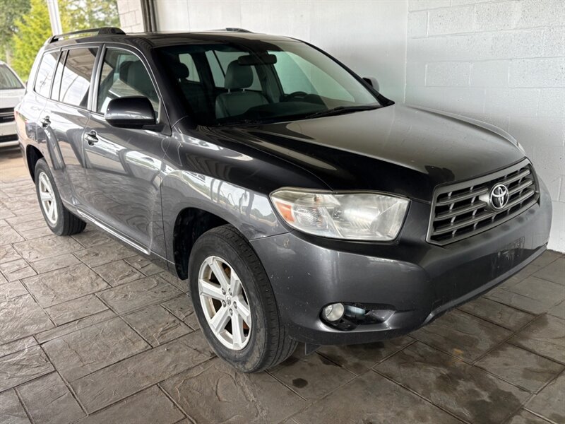 Magnetic Gray Metallic 2010 Toyota Highlander SUV / Crossover All-Wheel Drive Automatic