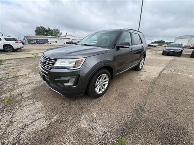 2017 Ford Explorer XLT - Photo 1 - Newark, IL 60541