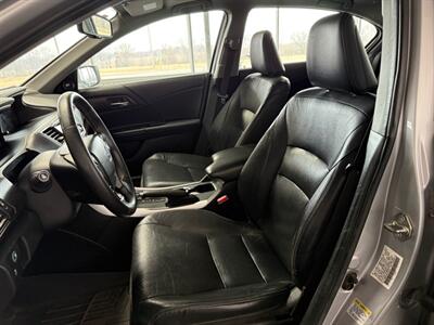 2015 Honda Accord EX-L   - Photo 8 - Newark, IL 60541