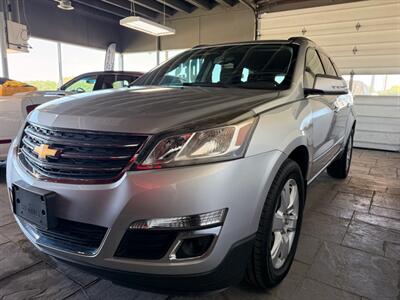 2017 Chevrolet Traverse LT - Photo 2 - Newark, IL 60541