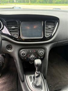 2013 Dodge Dart Limited - Photo 8 - Newark, IL 60541