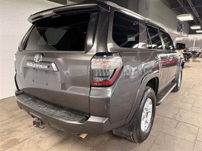 2014 Toyota 4Runner Limited - Photo 5 - Newark, IL 60541