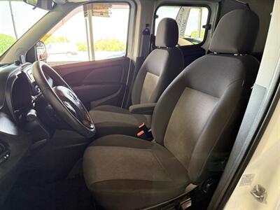 2017 RAM ProMaster City Tradesman SLT   - Photo 8 - Newark, IL 60541