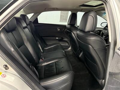 2013 Toyota Avalon Hybrid XLE Touring   - Photo 10 - Newark, IL 60541