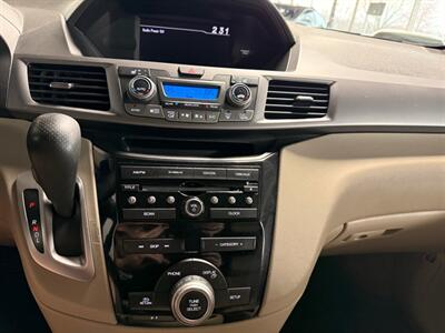 2012 Honda Odyssey EX-L   - Photo 14 - Newark, IL 60541