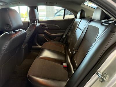 2015 Chevrolet Malibu LT   - Photo 11 - Newark, IL 60541