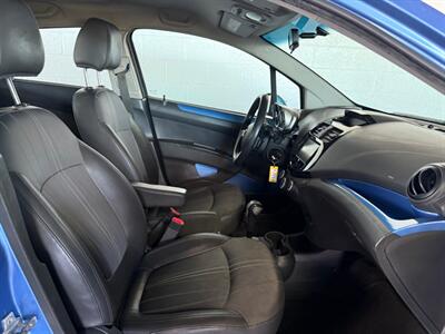 2015 Chevrolet Spark 1LT CVT - Photo 5 - Newark, IL 60541