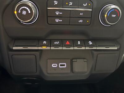2021 Chevrolet Silverado 1500 Custom Trail Boss   - Photo 8 - Newark, IL 60541