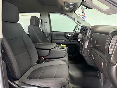 2021 Chevrolet Silverado 1500 Custom Trail Boss   - Photo 10 - Newark, IL 60541