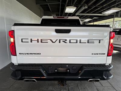 2021 Chevrolet Silverado 1500 Custom Trail Boss   - Photo 5 - Newark, IL 60541