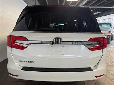 2018 Honda Odyssey EX-L w/Navi w/RES - Photo 4 - Newark, IL 60541