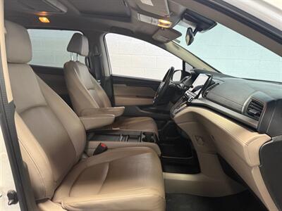 2018 Honda Odyssey EX-L w/Navi w/RES - Photo 10 - Newark, IL 60541