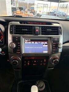 2010 Toyota 4Runner SR5   - Photo 9 - Newark, IL 60541