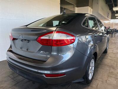 2019 Ford Fiesta SE   - Photo 6 - Newark, IL 60541