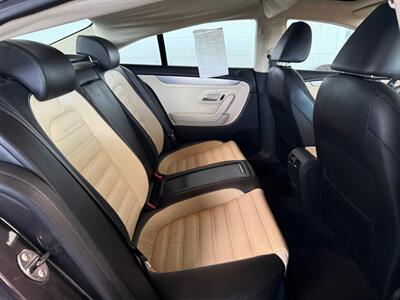 2010 Volkswagen CC Luxury   - Photo 12 - Newark, IL 60541