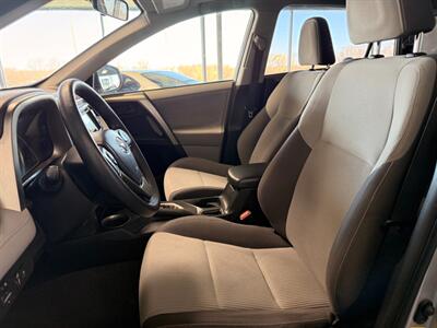 2013 Toyota RAV4 XLE   - Photo 8 - Newark, IL 60541