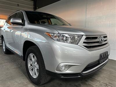 2013 Toyota Highlander Limited   - Photo 1 - Newark, IL 60541