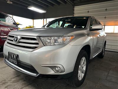 2013 Toyota Highlander Limited   - Photo 3 - Newark, IL 60541