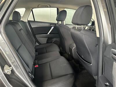 2011 Mazda Mazda3 s Sport   - Photo 10 - Newark, IL 60541