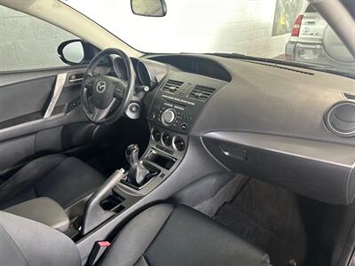 2011 Mazda Mazda3 s Sport   - Photo 6 - Newark, IL 60541