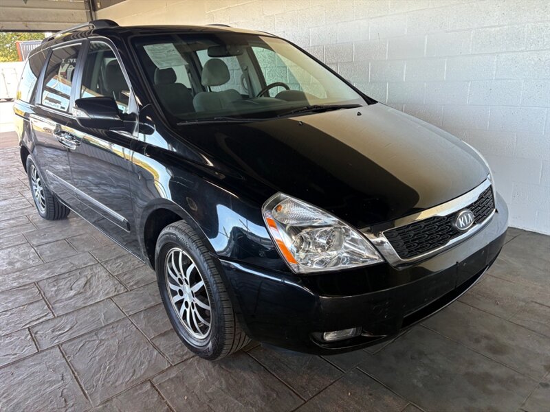2012 Kia Sedona EX - Photo 1 - Newark, IL 60541