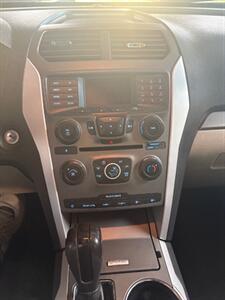 2015 Ford Explorer   - Photo 9 - Newark, IL 60541