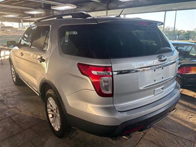 2015 Ford Explorer   - Photo 3 - Newark, IL 60541