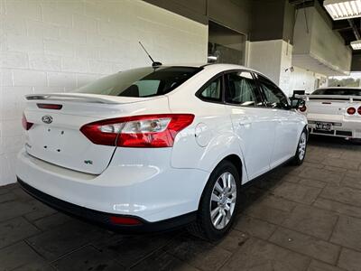 2012 Ford Focus SE   - Photo 2 - Newark, IL 60541