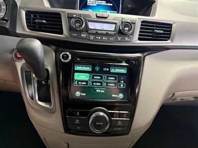 2015 Honda Odyssey EX-L w/Navi   - Photo 15 - Newark, IL 60541