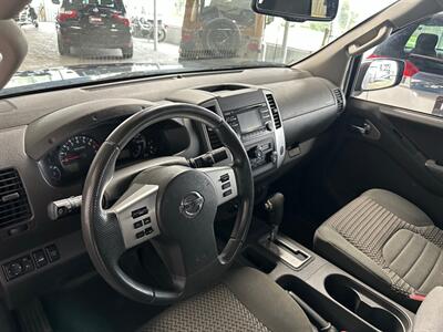 2014 Nissan Frontier SV V6   - Photo 8 - Newark, IL 60541