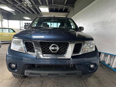 2014 Nissan Frontier SV V6   - Photo 2 - Newark, IL 60541