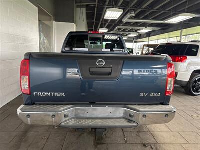 2014 Nissan Frontier SV V6   - Photo 6 - Newark, IL 60541