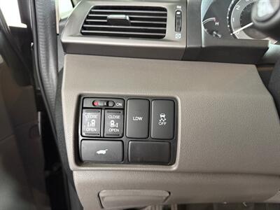 2014 Honda Odyssey EX-L w/Navi   - Photo 15 - Newark, IL 60541