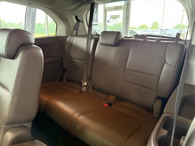 2014 Honda Odyssey EX-L w/Navi   - Photo 10 - Newark, IL 60541